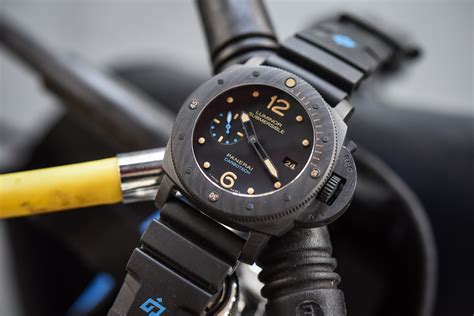 panerai luminor submersible 2500 ceramica|panerai luminor submersible 1950 carbotech.